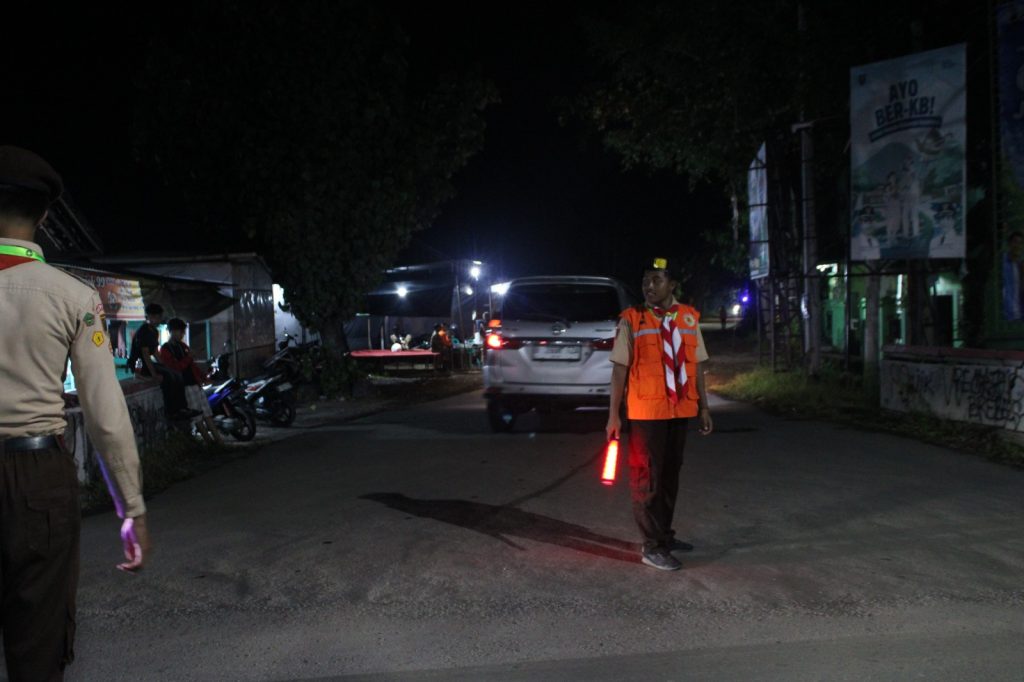 Pengamanan Lalu Lintas di Pertigaan Puskesmas